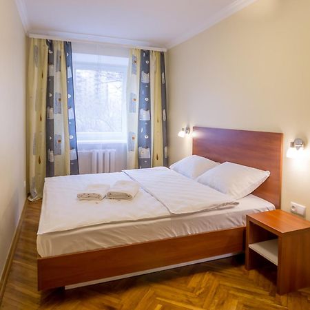 Central Apartments Kiev Esterno foto