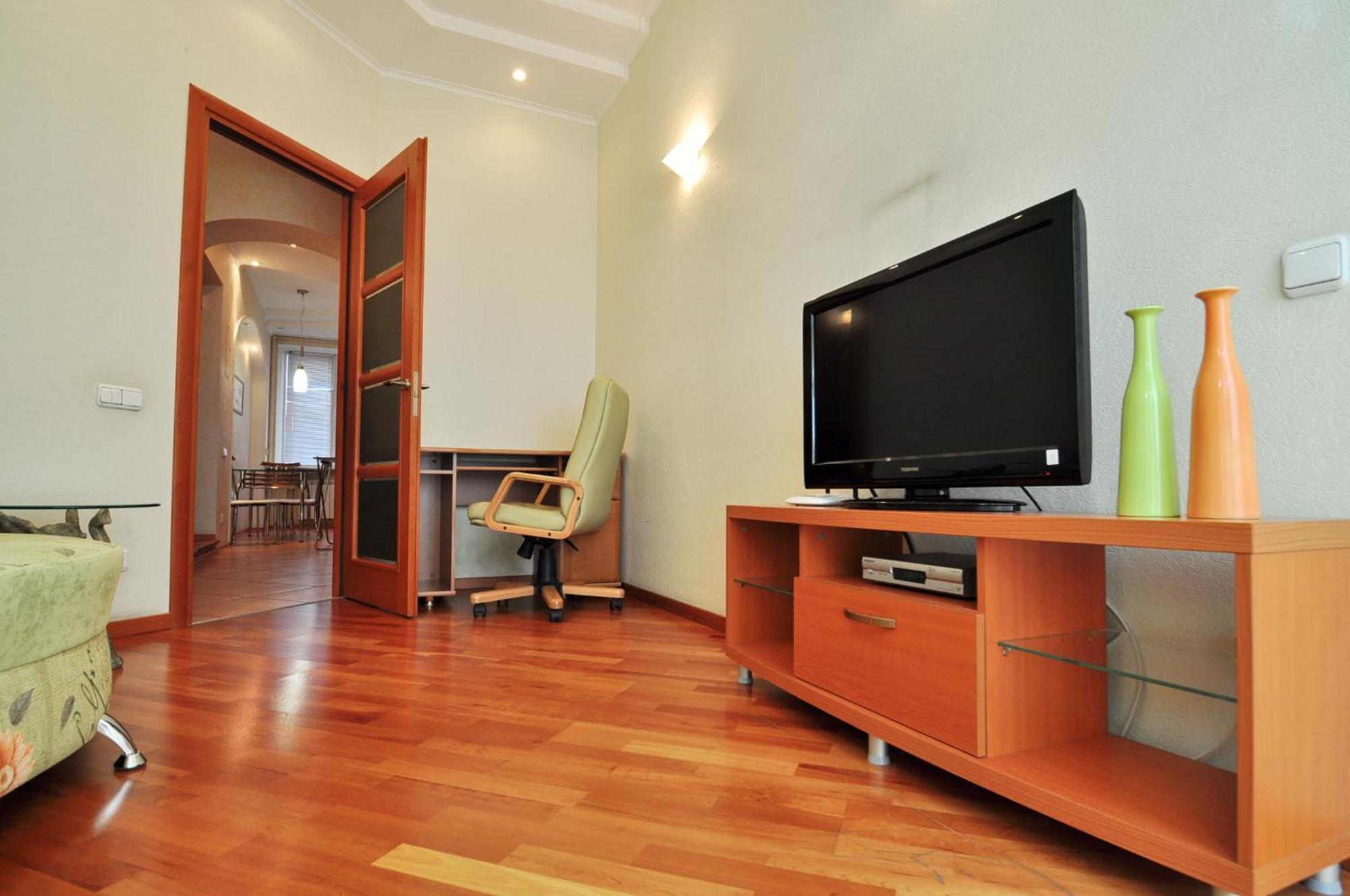 Central Apartments Kiev Esterno foto