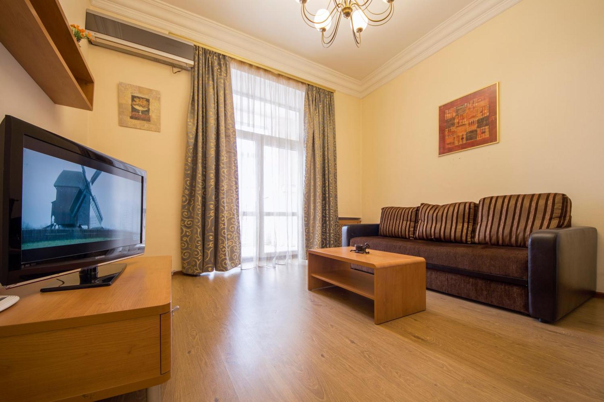 Central Apartments Kiev Esterno foto
