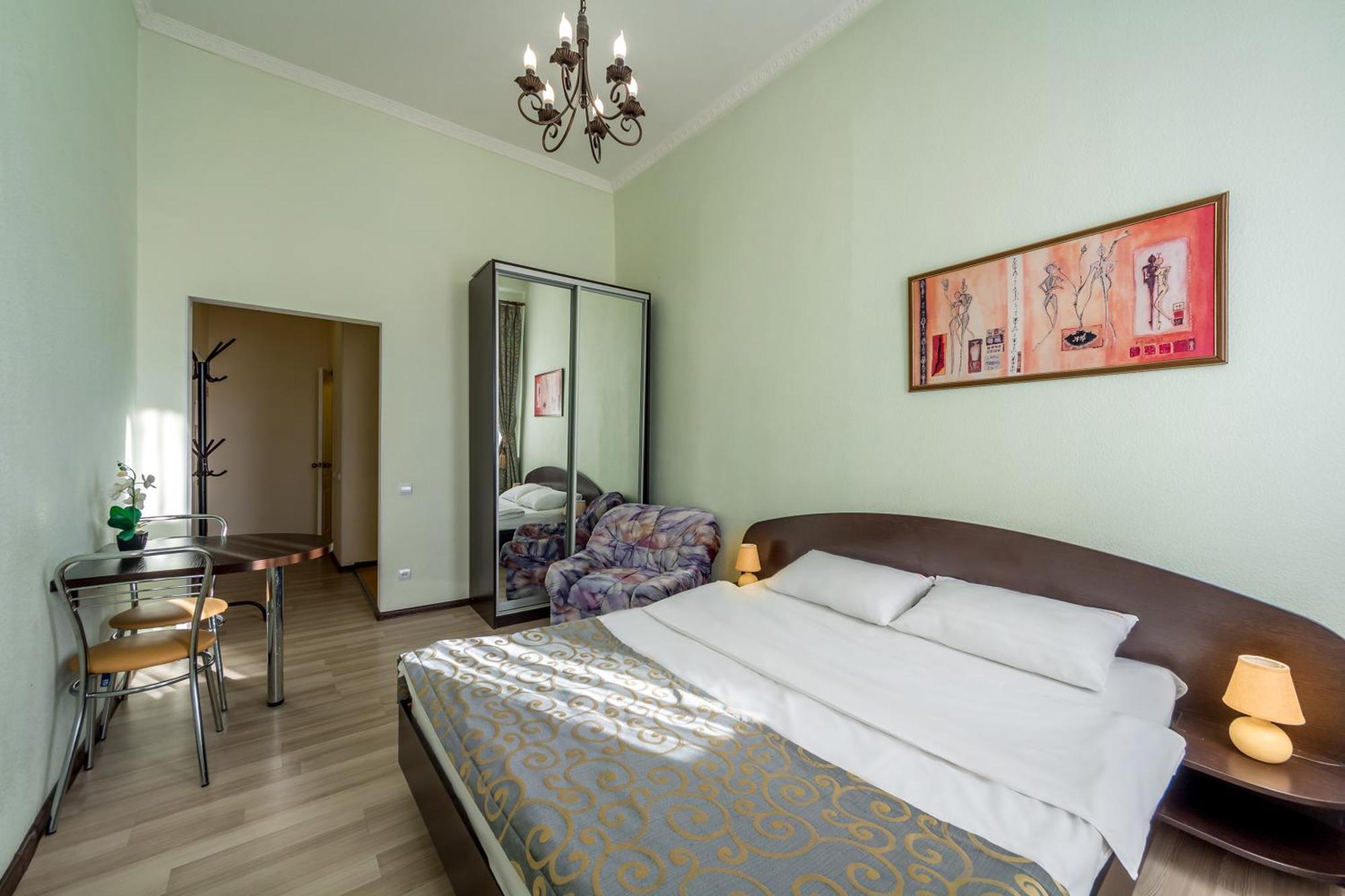 Central Apartments Kiev Esterno foto