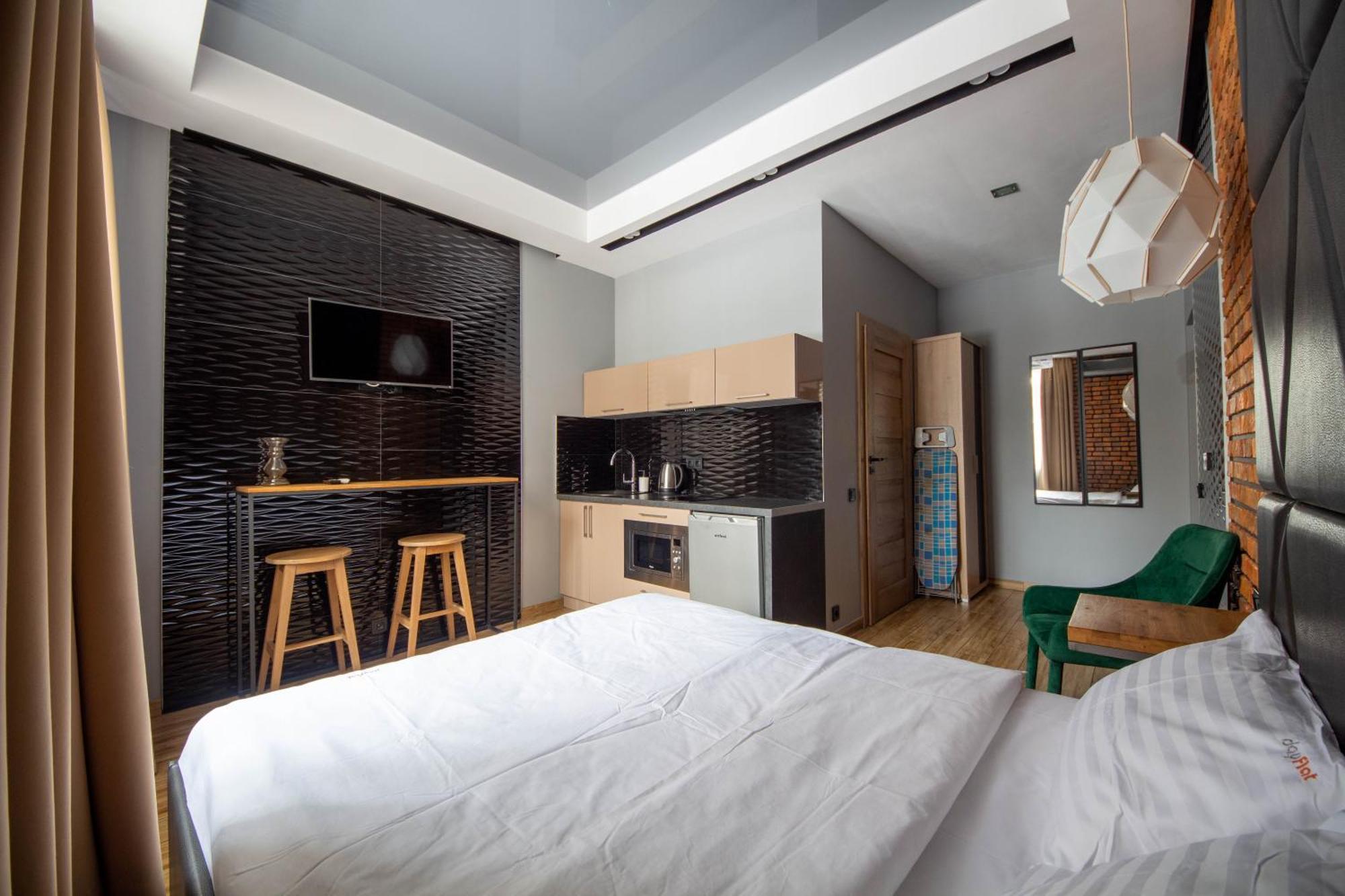 Central Apartments Kiev Esterno foto