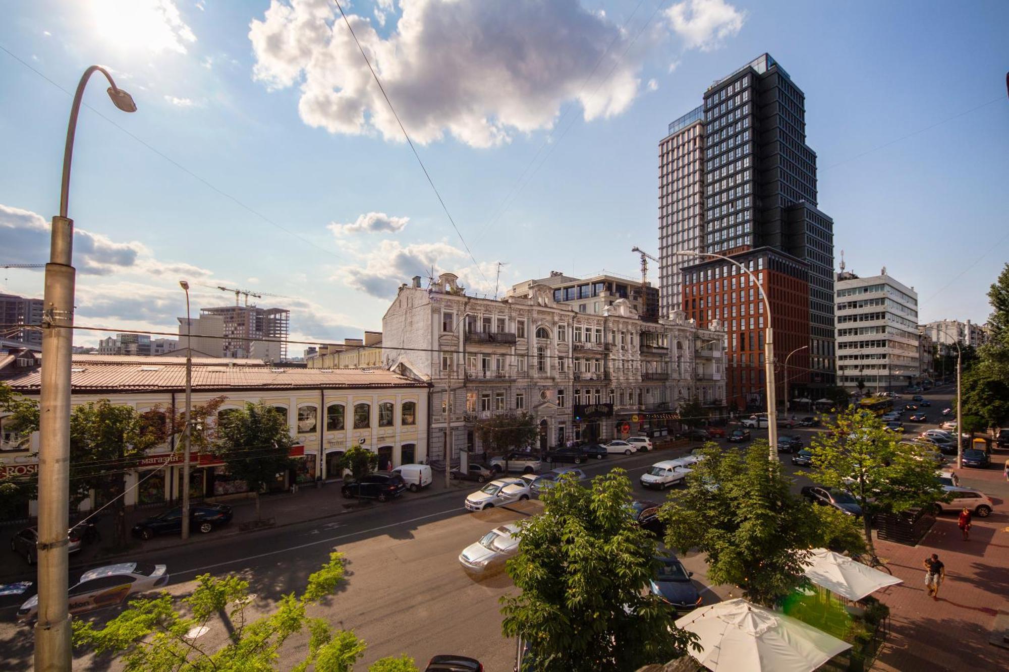 Central Apartments Kiev Esterno foto